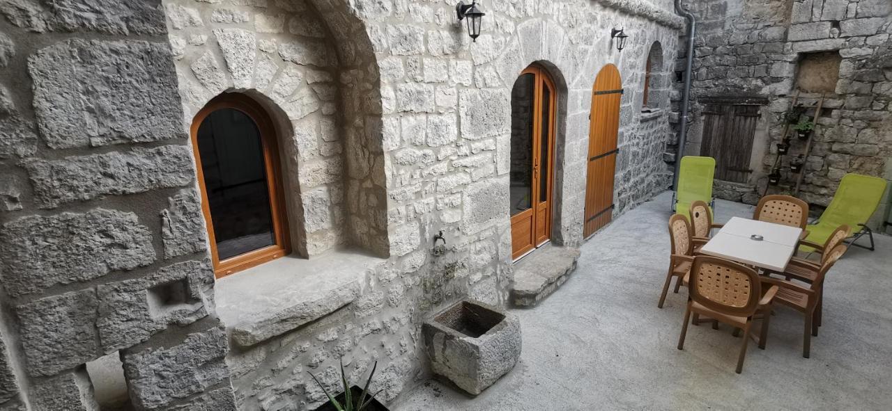 Maison Du Troubadour Balazuc Luaran gambar